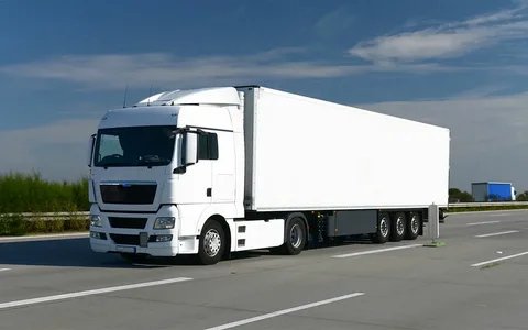 شاحنات نقل اثاث